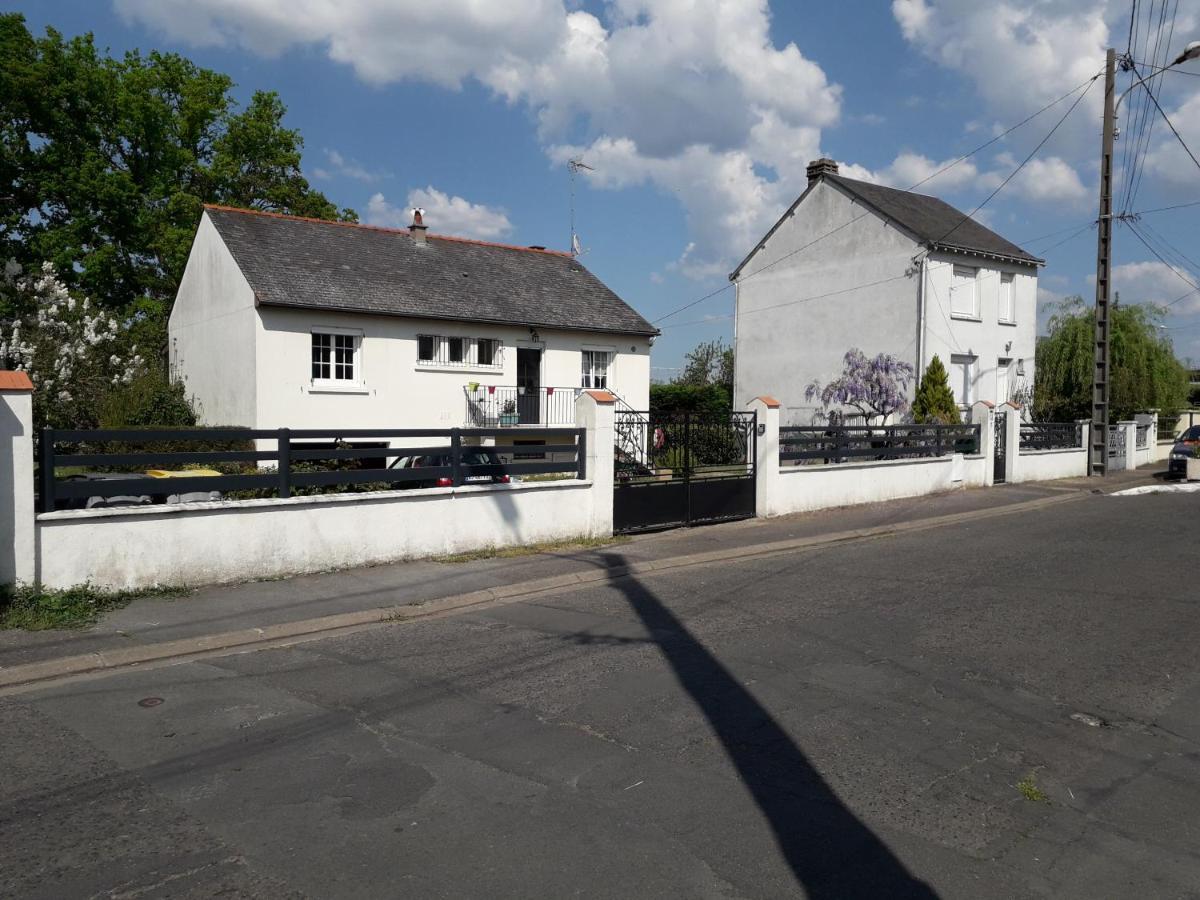Sur Les Bords De Loire Apartman Montlouis-sur-Loire Kültér fotó